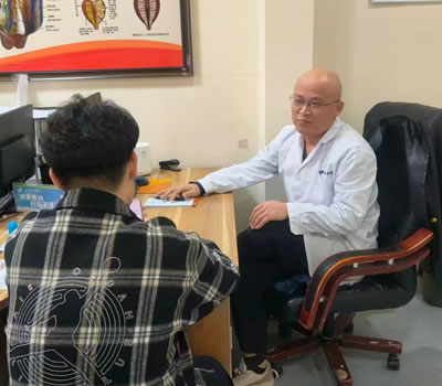 金门县|男科医师高朋磊：守护男性健康，专业男科诊疗
